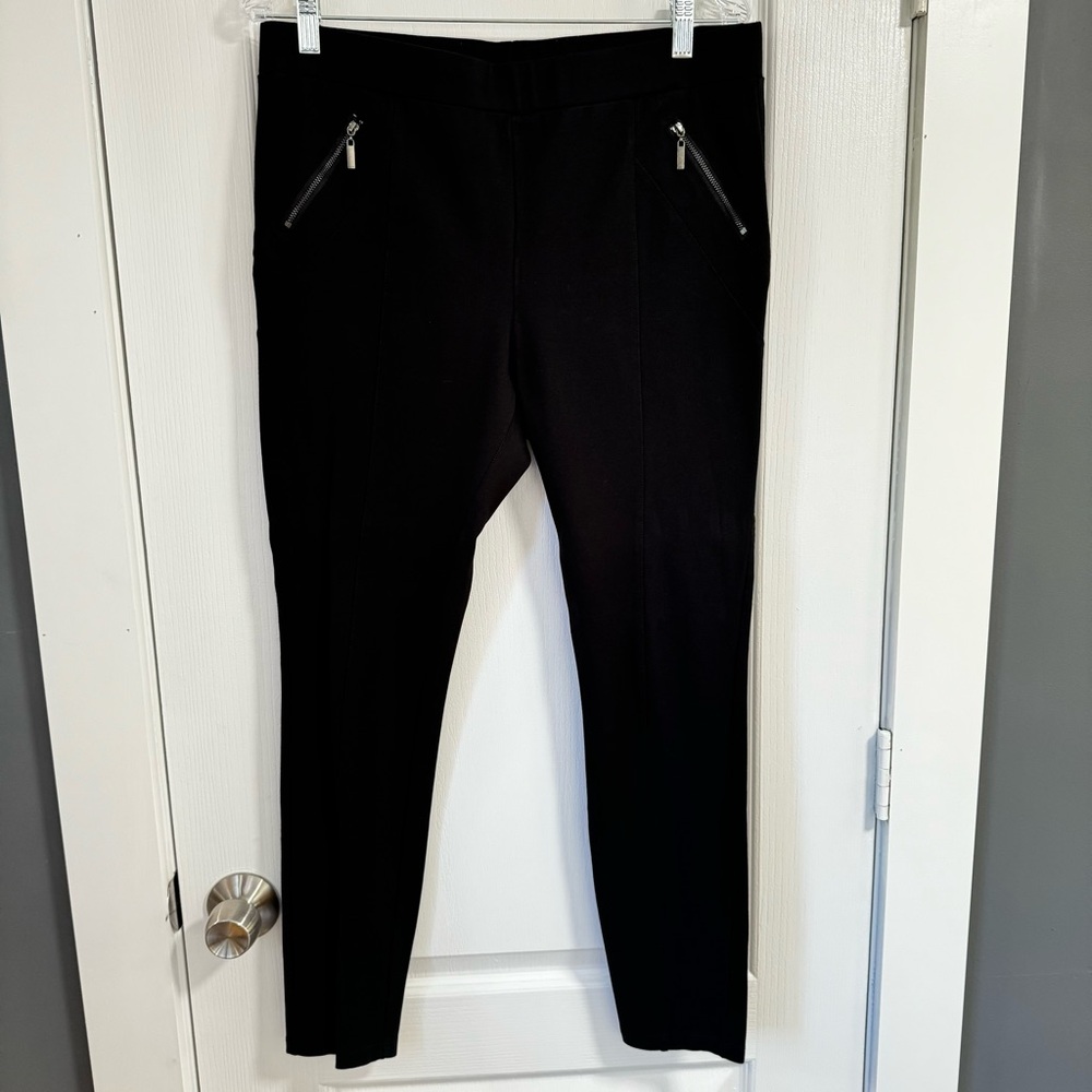 Matty M Woman’s Black Zippered Pocket Ponte Pant Size L Excellent Condition